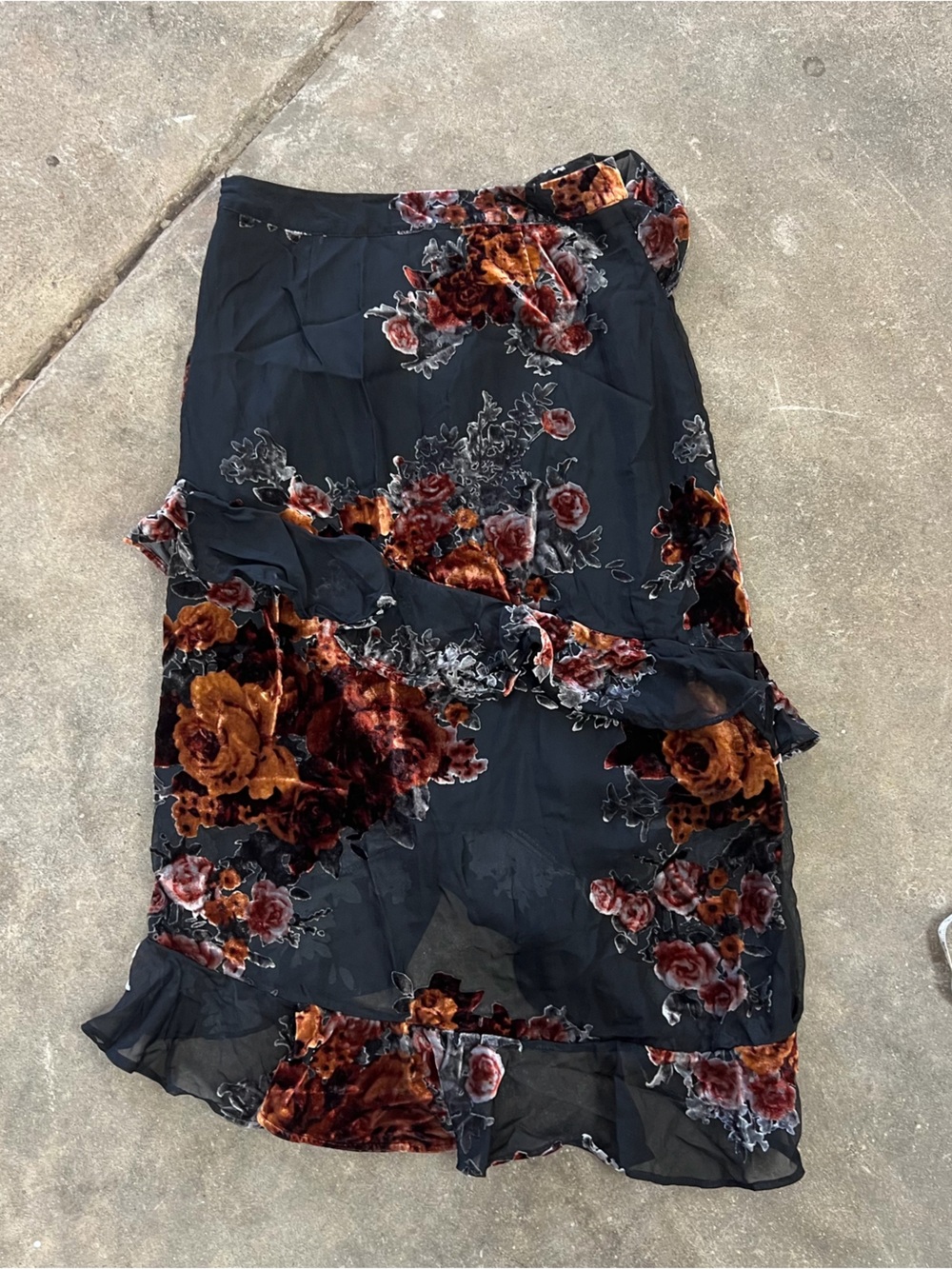 Gianni Bini Floral Velvet Midi Skirt - Black Rust Floral Ruffle Tier Flowy boho